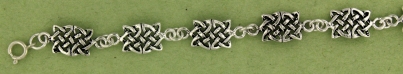 sterling silver celtic design bracelet A379-2