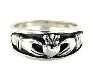 AP767-84 sterling silver claddagh ring