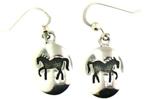 model WLHE988 earrings enlarged view